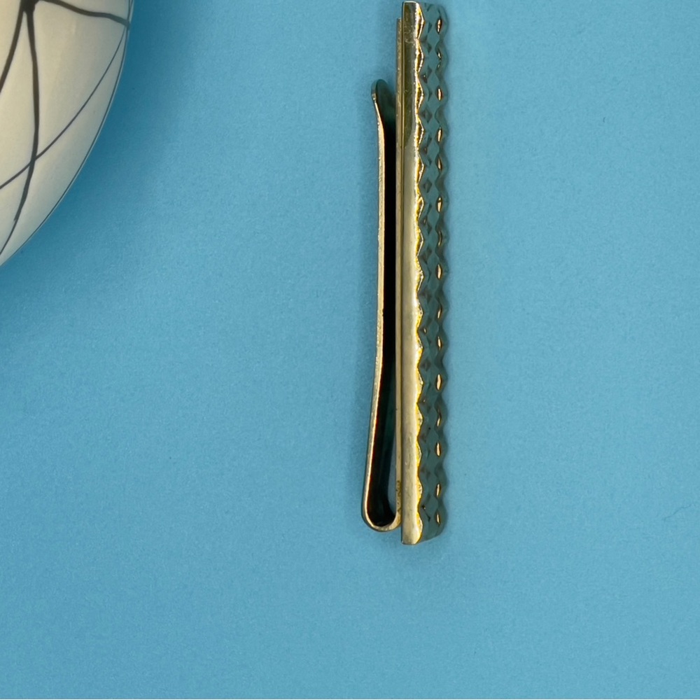 Vintage Heavy Gold Tone Textured Tie Clip Bar Mid Century Brutalist 30g 🔥 - Picture 6 of 9